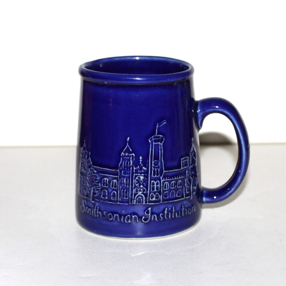 Bennington Potters Smithsonian Institution Castle Mug cobalt blue Vermont S1